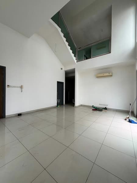 Semi-Detached House for Sale in Taman Bukit Serdang (Seri Kembangan) - Siew Lynn - Living Room - PropertyGuru.com.my