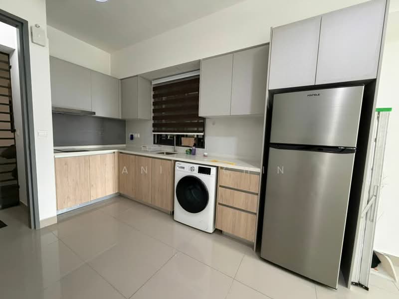 M Arisa untuk Untuk Disewa - RM 2,250 /bulan, Apr 2026 - Kitchen - PropertyGuru.com.my