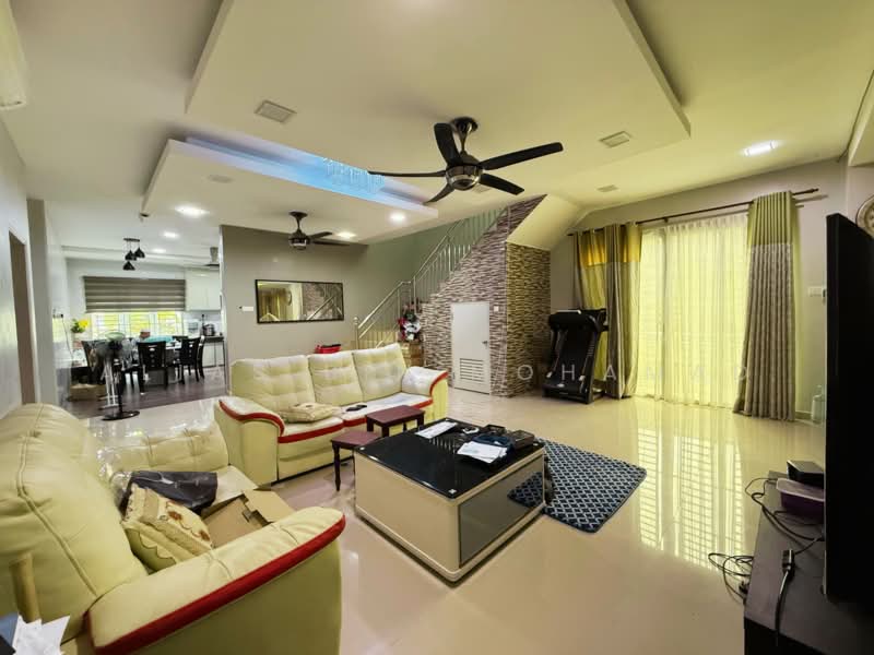 Bungalow for Sale in Kemaman (Terengganu) - Alias Bin Mohamad - Living Room - PropertyGuru.com.my