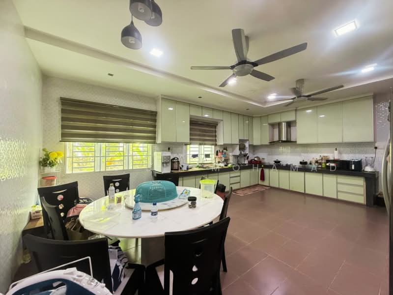 Bungalow for Sale in Kemaman (Terengganu) - Alias Bin Mohamad - Kitchen - PropertyGuru.com.my