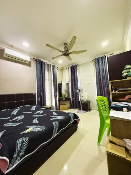 Bungalow for Sale in Kemaman (Terengganu) - Alias Bin Mohamad - Bedroom - PropertyGuru.com.my