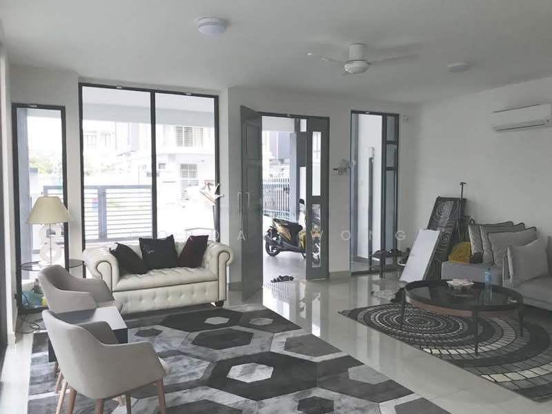 Semi-Detached House for Sale in Ampang Jaya (Ampang) - Gordan Wong - Living Room - PropertyGuru.com.my