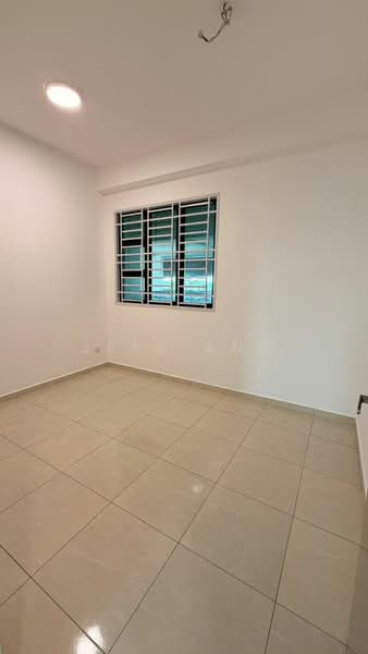 Service Residence for Sale at Sky Breeze Service Apartment - Jeff Ang - Interior - PropertyGuru.com.my