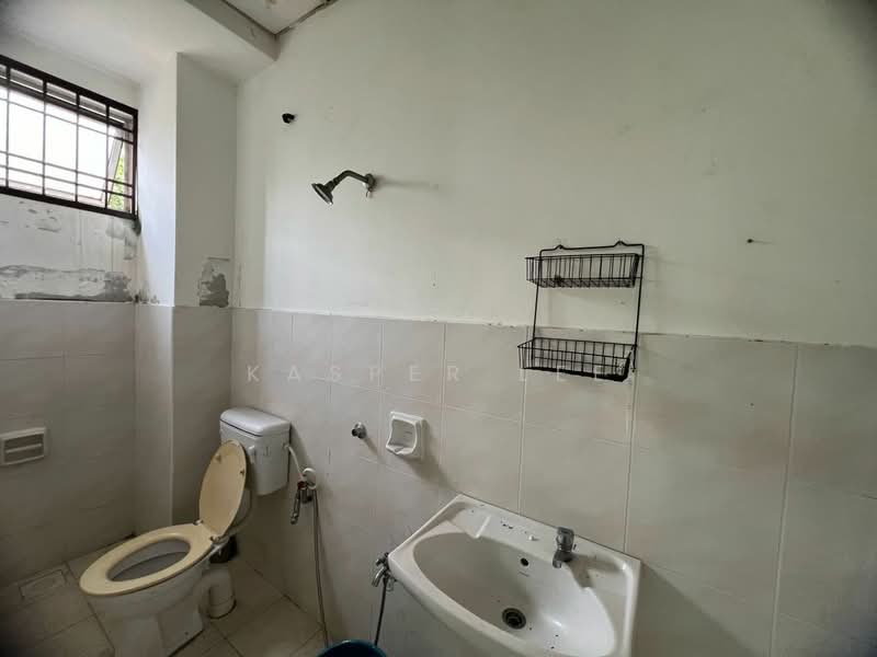 Shop / Office for Sale in Taman Setia Indah (Tebrau) - Kasper Lee - Bathroom - PropertyGuru.com.my