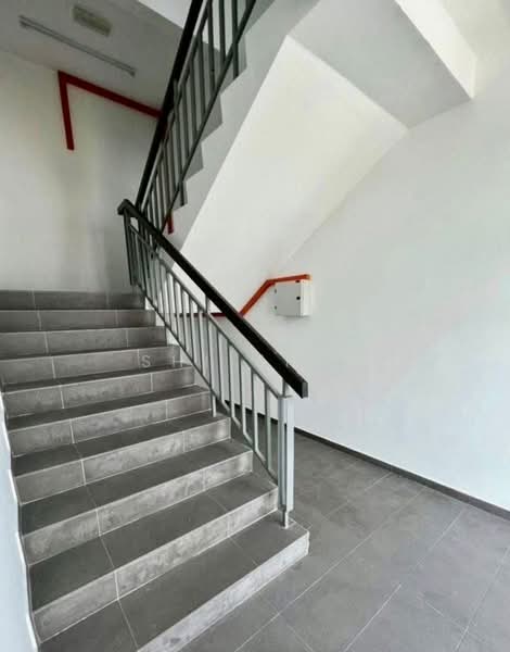 Factory for Rent in Senai (Kulai) - Shi Ting - Corridor - PropertyGuru.com.my