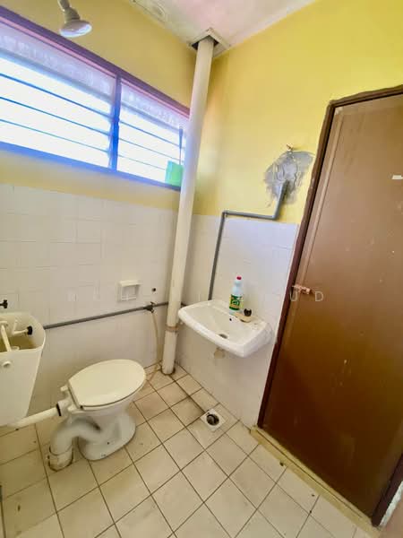 2-storey Terraced House for Sale in Bukit Beruntung (Selangor) - Rohani Daud - Bathroom - PropertyGuru.com.my