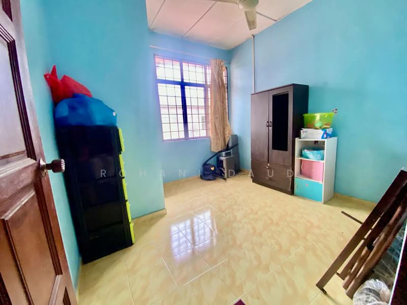 2-storey Terraced House for Sale in Bukit Beruntung (Selangor) - Rohani Daud - Bedroom - PropertyGuru.com.my