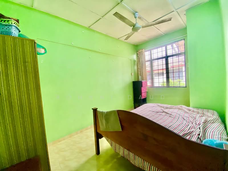 2-storey Terraced House for Sale in Bukit Beruntung (Selangor) - Rohani Daud - Bedroom - PropertyGuru.com.my