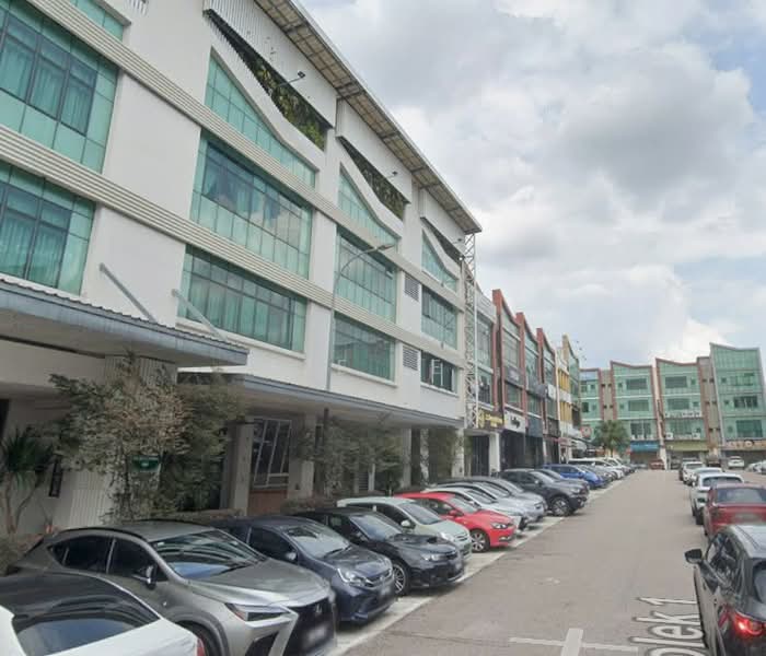 Shop for Rent in Taman Molek (Johor Bahru) - Sze Lee - Exterior - PropertyGuru.com.my