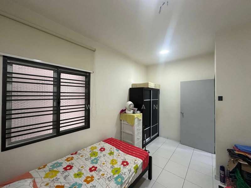 Condominium for Sale at Scott Towers @ Larkin JB - Win Tan - Bedroom - PropertyGuru.com.my