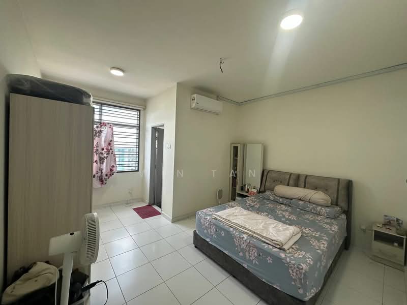 Condominium for Sale at Scott Towers @ Larkin JB - Win Tan - Bedroom - PropertyGuru.com.my