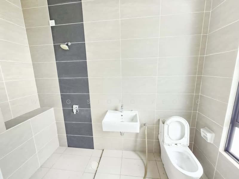 Semi-Detached House for Sale in Eco Majestic (Semenyih) - Dexter Yeong - Bathroom - PropertyGuru.com.my