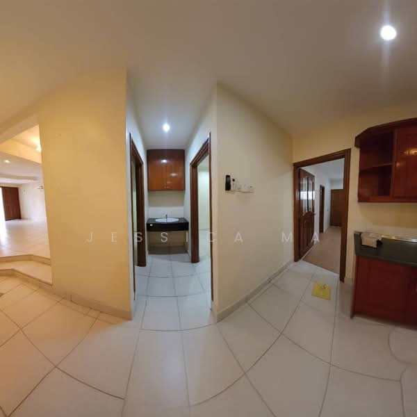 2-storey Terraced House for Rent in Taman Pelangi (Johor Bahru) - Jessica Ma - Corridor - PropertyGuru.com.my