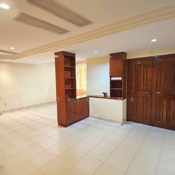 2-storey Terraced House for Rent in Taman Pelangi (Johor Bahru) - Jessica Ma - Living Room - PropertyGuru.com.my