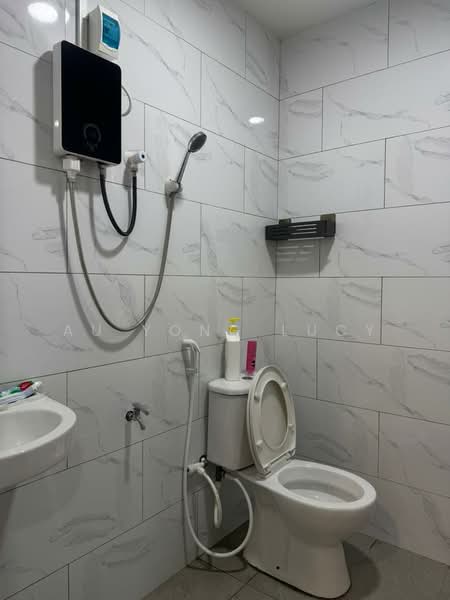 2-storey Terraced House for Sale in Taman Desa Jaya (Johor Bahru) - Au Yong Lucy - Bathroom - PropertyGuru.com.my