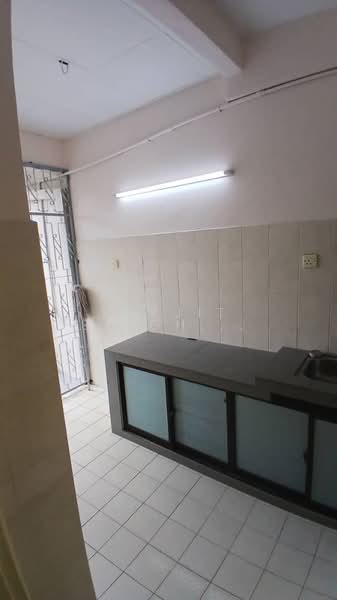 Rumah Teres 2-Tingkat untuk Dijual di Bandar Utama 1 (Bandar Utama) - SURJIT SINGH BACHAN SINGH - Kitchen - PropertyGuru.com.my