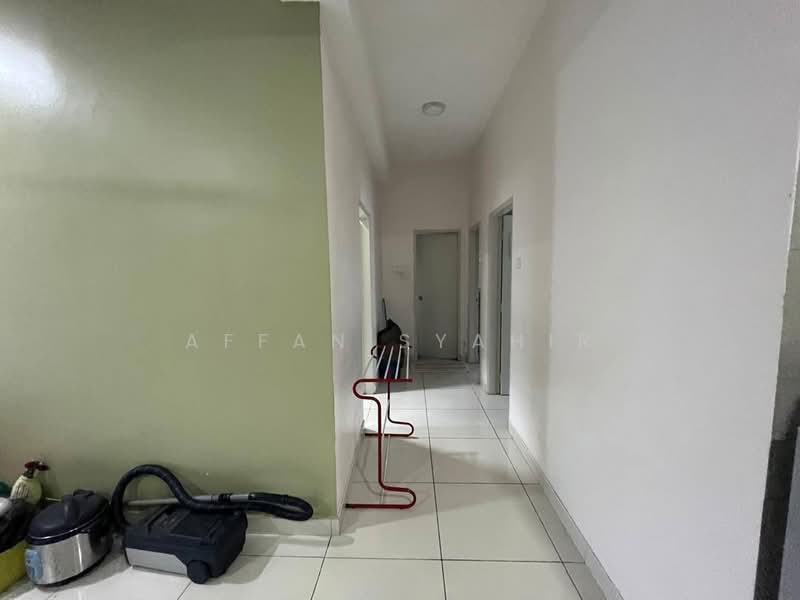 Lake Vista Residence (Tasik Vista Residen) untuk Untuk Dijual - RM 600,000, Mac 2026 - Corridor - PropertyGuru.com.my