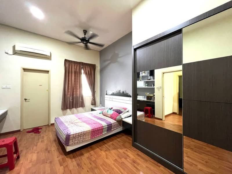 Terraced House for Sale in Bandar Seri Alam (Masai) - Kelvin Koay - Bedroom - PropertyGuru.com.my