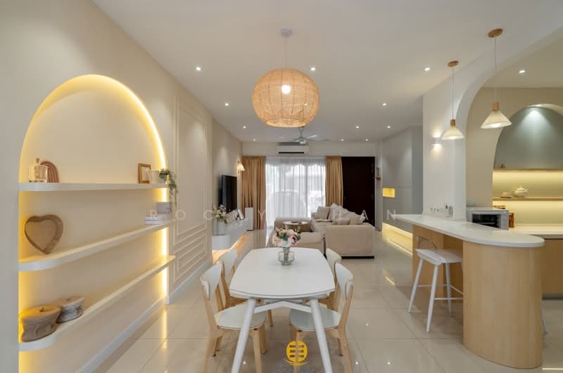 Terraced House for Sale in Tamansari (Rawang) - Rocky Chan - Living Room - PropertyGuru.com.my