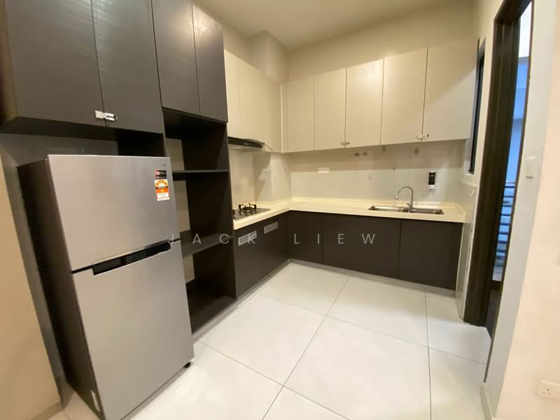 Condominium for Sale at Bay Laurel @ Country Garden Danga Bay - Jack Liew - Kitchen - PropertyGuru.com.my