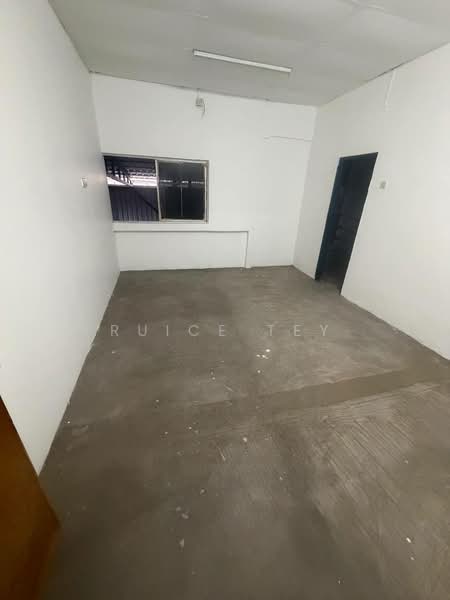 Kilang untuk Disewa di Taman Perindustrian JB Perdana (Johor Bahru) - Ruice Tey - Interior - PropertyGuru.com.my