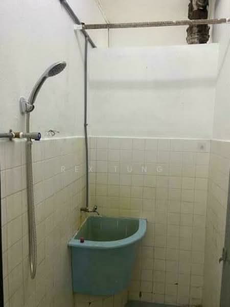 Taman Sri Relau 88C untuk Untuk Disewa - RM 950 /bulan, Mac 2026 - Bathroom - PropertyGuru.com.my