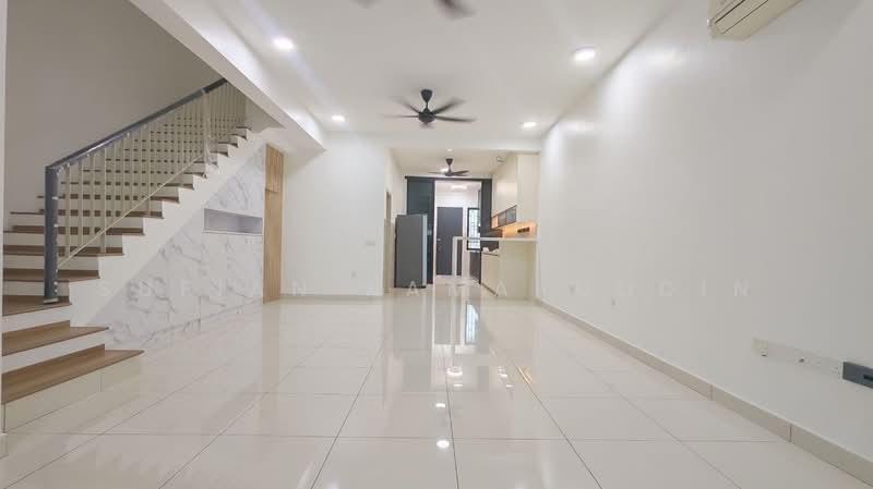 2-storey Terraced House for Sale in Elmina (Shah Alam) - Sufian Kamaruddin - Living Room - PropertyGuru.com.my