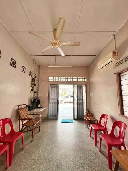 1.5-storey Terraced House for Sale in Melaka City (Melaka) - Tai Eefan - Entrance - PropertyGuru.com.my