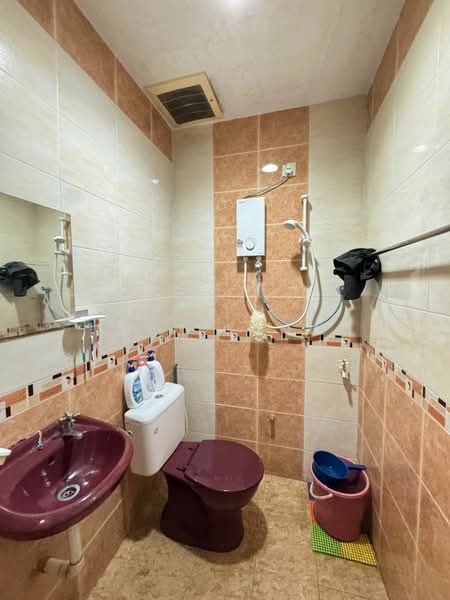 1-storey Terraced House for Sale in Skudai (Johor) - Max Keng - Bathroom - PropertyGuru.com.my