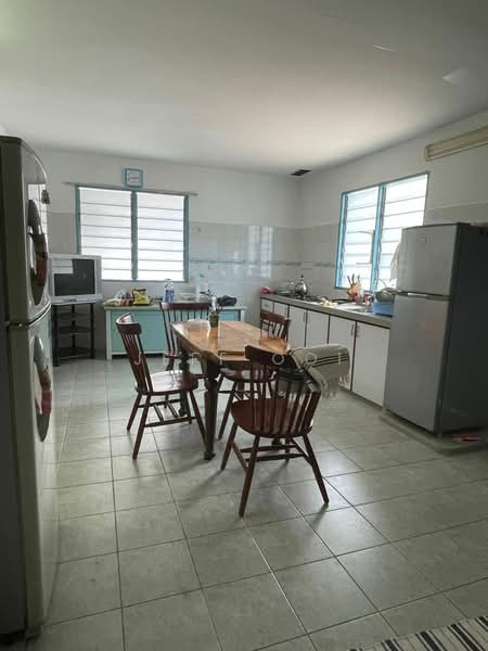 1-storey Terraced House for Sale in Reservoir Garden (Ayer Itam) - Jeff Ooi - Kitchen - PropertyGuru.com.my