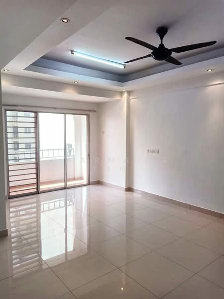 Apartment for Sale at Vista Mutiara - Charmaine Tan - Living Room - PropertyGuru.com.my