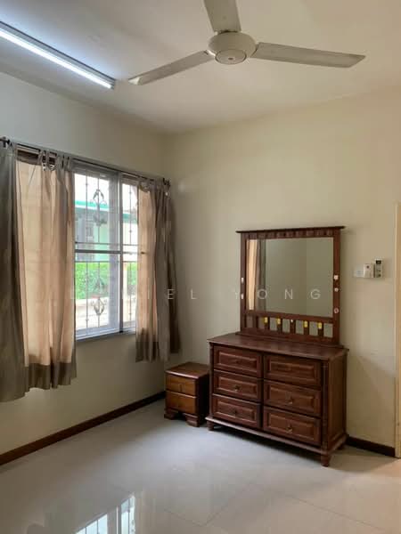 Link Bungalow for Sale in Taman Mount Austin (Tebrau) - Daniel Yong - Bedroom - PropertyGuru.com.my