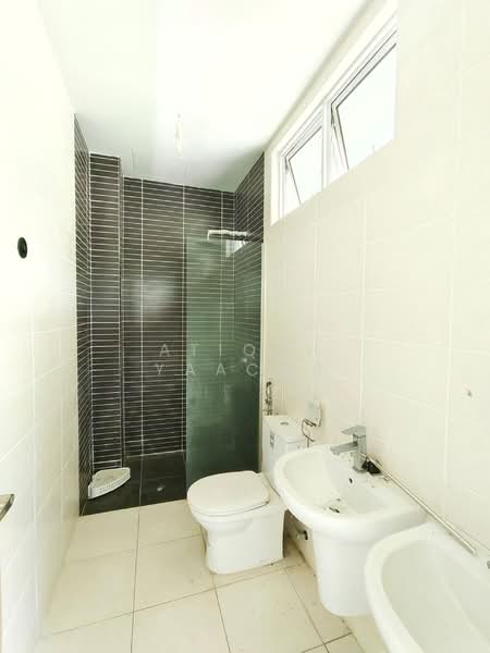 Semi-Detached House for Sale in Seksyen U10 (Shah Alam) - Atiqah Yaacob - Bathroom - PropertyGuru.com.my