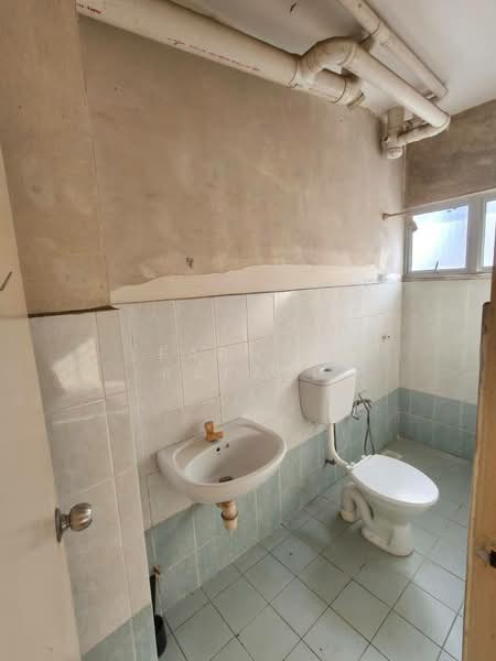 Apartment for Sale at Rose Apartment - Farhan Rafael - Bathroom - PropertyGuru.com.my