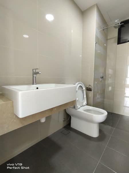 Service Residence for Sale at United Point (Residensi Berpadu) - Joshua Tee - Bathroom - PropertyGuru.com.my