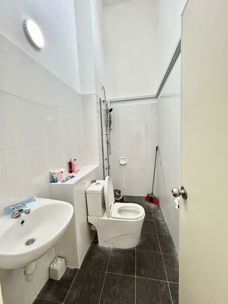 2-storey Terraced House for Sale in Mutiara Rini (Skudai) - Suny Sior - Bathroom - PropertyGuru.com.my