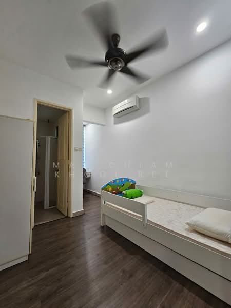 Rumah Teres 2 Tingkat untuk Dijual di Kampung Permatang Tengah (Balik Pulau) - May Chiam Khooi Bee - Bedroom - PropertyGuru.com.my