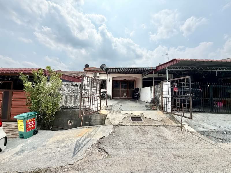 1-storey Terraced House for Sale in Nilai (Negeri Sembilan) - Zairul Asrah Zulkefli - Exterior - PropertyGuru.com.my
