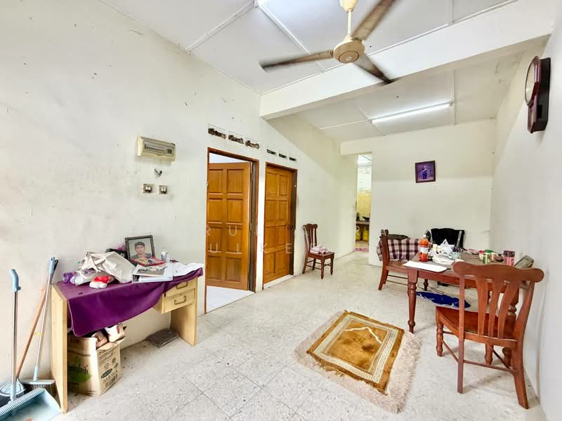 1-storey Terraced House for Sale in Nilai (Negeri Sembilan) - Zairul Asrah Zulkefli - Living Room - PropertyGuru.com.my