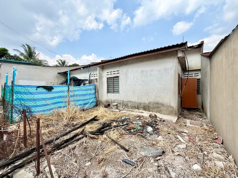 1-storey Terraced House for Sale in Nilai (Negeri Sembilan) - Zairul Asrah Zulkefli - Exterior - PropertyGuru.com.my