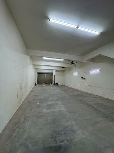 Shop / Office for Rent in Bandar Bukit Puchong (Puchong) - Jenson Low - Interior - PropertyGuru.com.my
