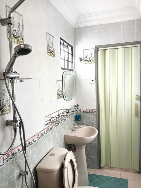 2-storey Terraced House for Rent in SS 20, Damansara Utama (Petaling Jaya) - Dickson Cheong - Bathroom - PropertyGuru.com.my