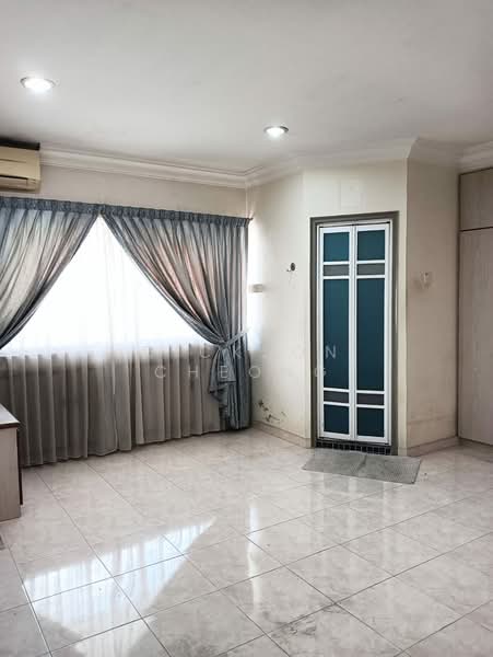 2-storey Terraced House for Rent in SS 20, Damansara Utama (Petaling Jaya) - Dickson Cheong - Living Room - PropertyGuru.com.my