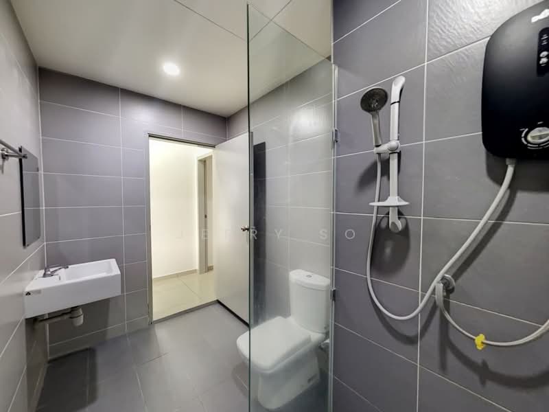 Condominium for Sale at Golden Triangle 2 - Jerry So - Bathroom - PropertyGuru.com.my