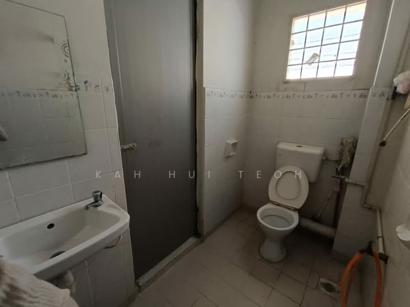 2-storey Terraced House for Sale in Kulim (Kedah) - Kah Hui Teoh - Bathroom - PropertyGuru.com.my