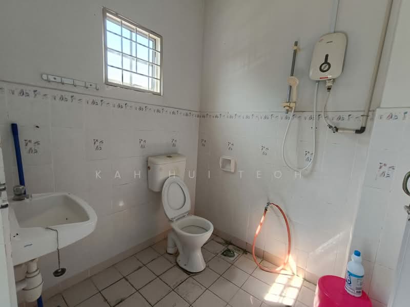 2-storey Terraced House for Sale in Kulim (Kedah) - Kah Hui Teoh - Bathroom - PropertyGuru.com.my