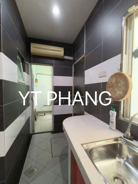 Laman Rimbunan untuk Untuk Dijual - RM 1,280,000, Mac 2026 - Kitchen - PropertyGuru.com.my