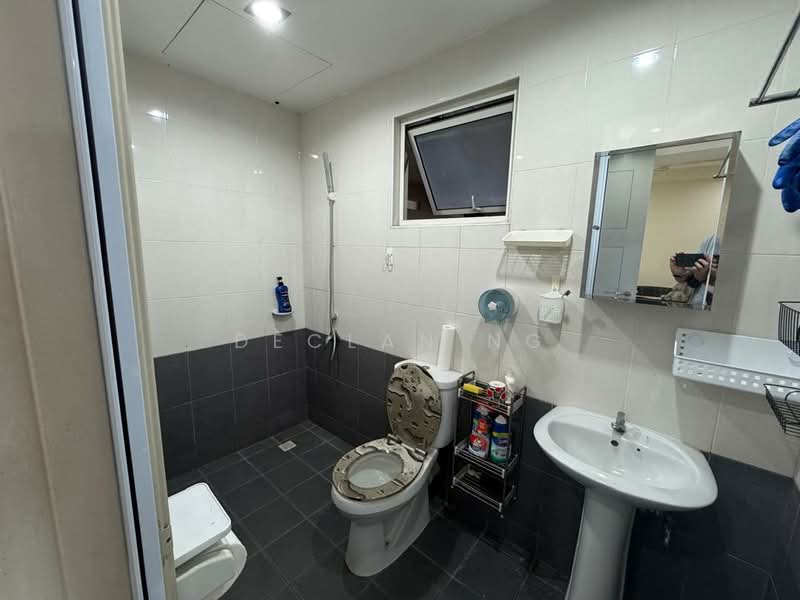 Servis Apartment untuk Dijual di Birch Regency @ Penang Times Square - Declan Ng - Bathroom - PropertyGuru.com.my
