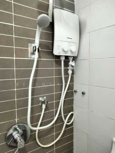 Apartment for Sale at Austin Suites (Permata Austin) - Belinda Choo - Bathroom - PropertyGuru.com.my