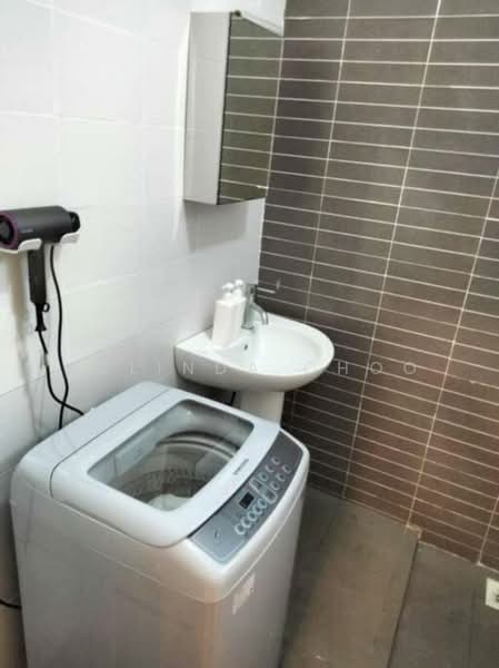 Apartment for Sale at Austin Suites (Permata Austin) - Belinda Choo - Bathroom - PropertyGuru.com.my